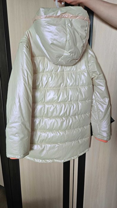 Демисезонная куртка для девочки