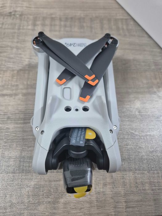 Продавам Dji Mini 3 като нов с гаранция!