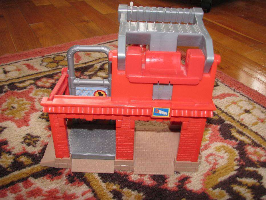 Vand ieftin casuta de jucarie pt. modelat plastelina, 25x13x25 cm