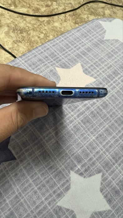 Продам сотовый телефон Mi 9 lite