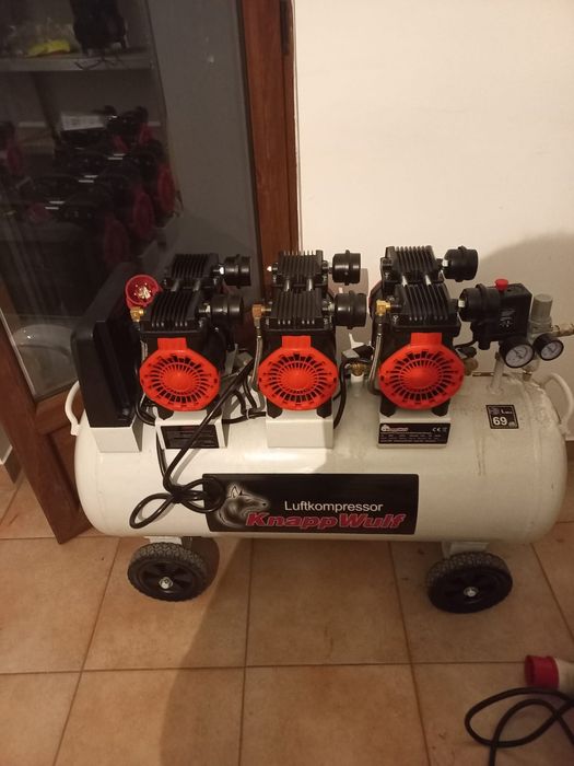 Vànd compresor  silențios  trifazat