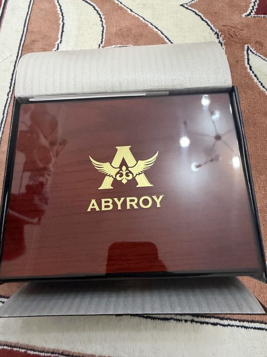 Продам часы Abyroy срочно