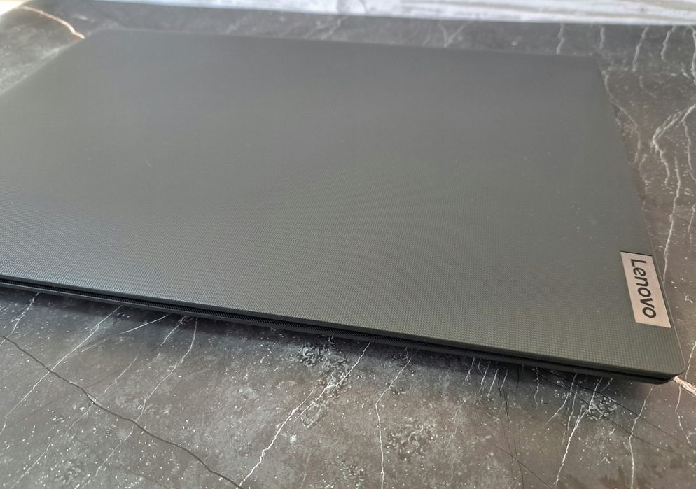 Продам ультрабук LENOVO Ideapad 3 15ITL05 (идеал)