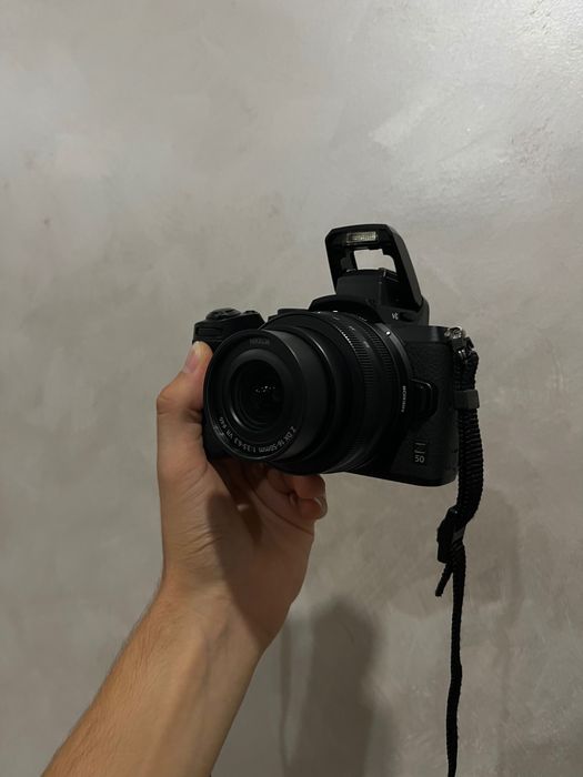 Nikon Z50 + обектив NIKKOR Z DX 16-50mm + аксесоари