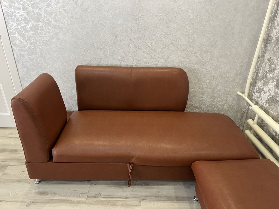 Под офисной Диван Продажа почти новый 150у.е