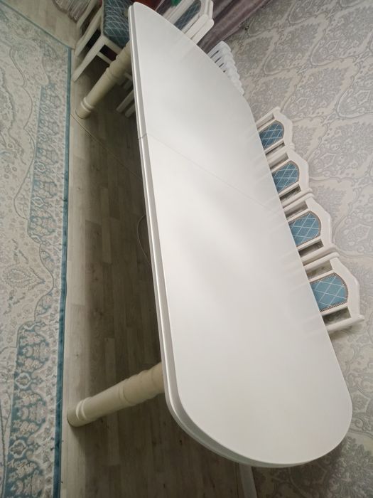 Продам стол 2,5-3 метр. Цена 60.000.