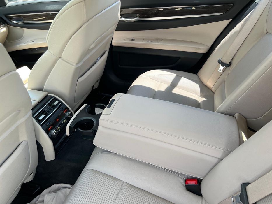 Bmw 740 x drive full options
