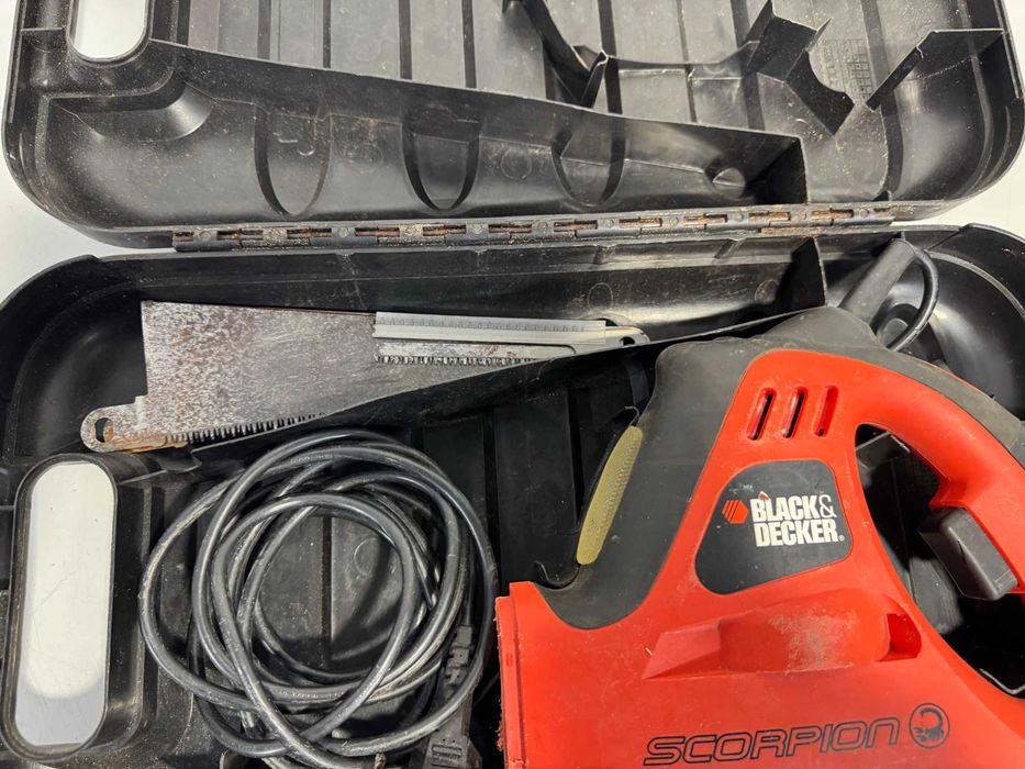 Саблен трион - Black & Decker 400W