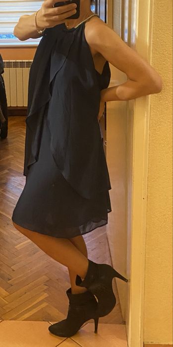 Парти рокли М размер