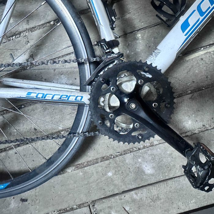 Заглавие: Шосеен велосипед Carrera Virtuoso – Алуминиева рамка 6061 T6