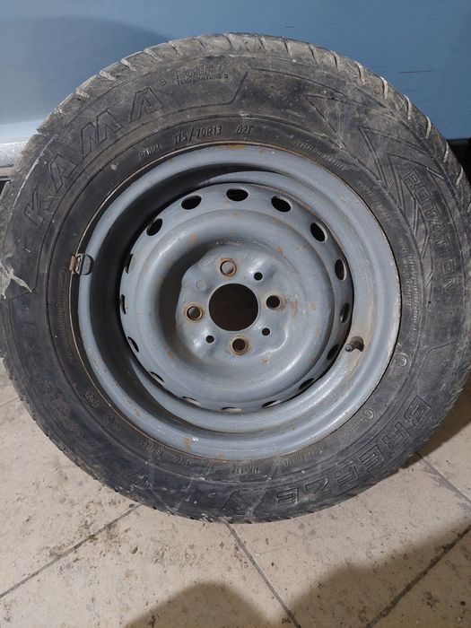 Диски с резиной пара