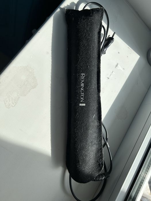 Продам утюжок Remington