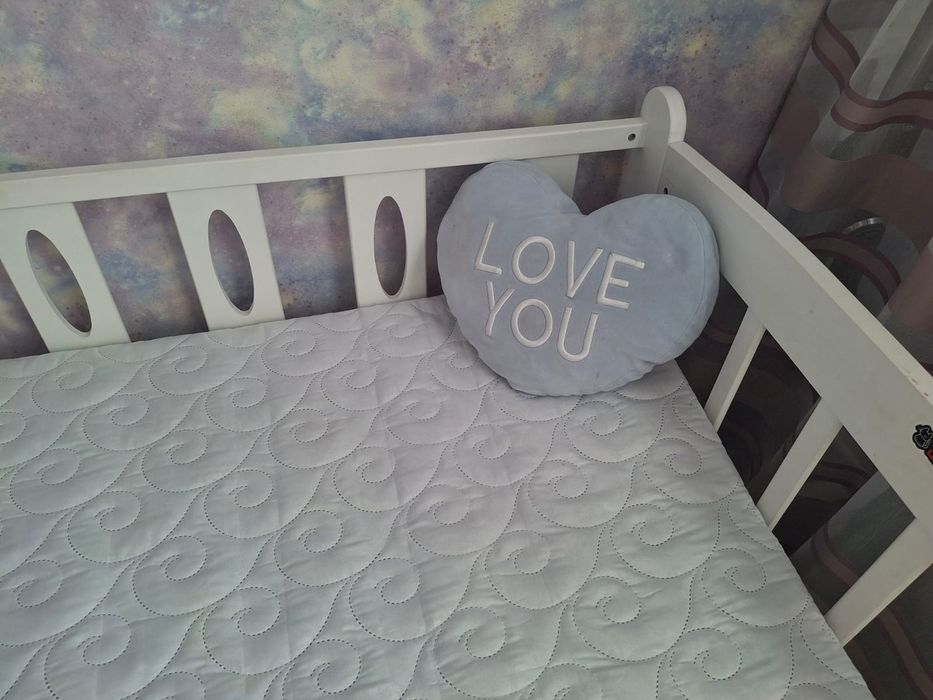 Продам кровать детскую