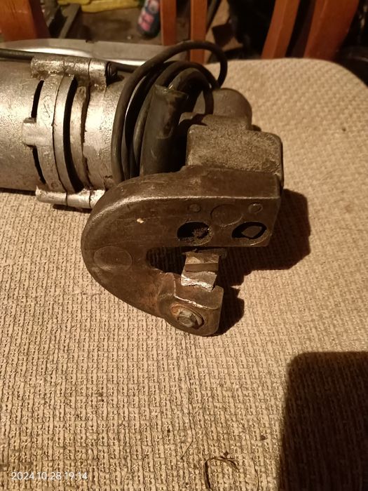 Электроножницы 220в