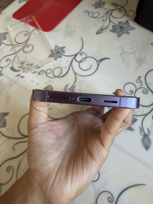 Продам Samsung s24+ 12/256