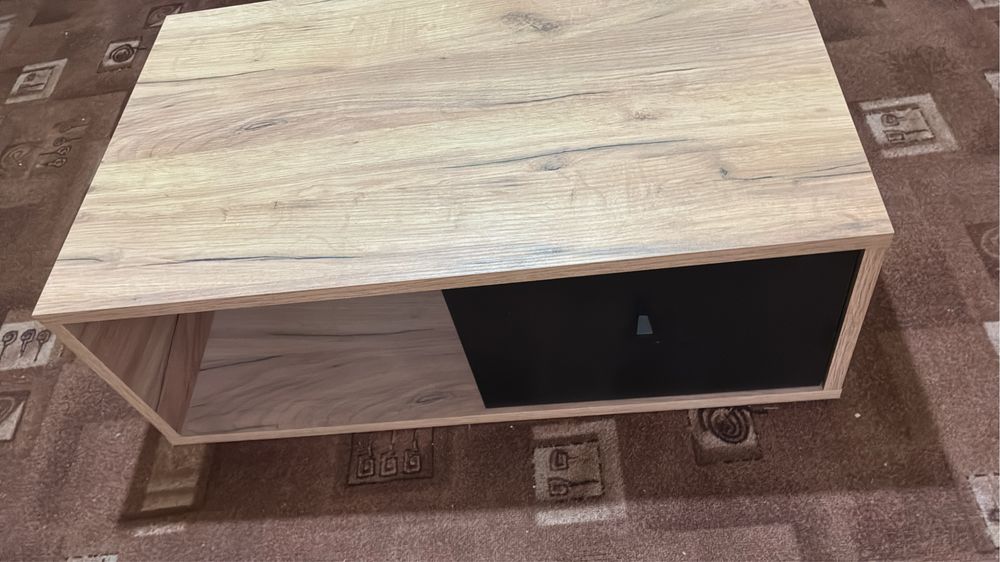 Masuta cafea pal melaminat cu picioare