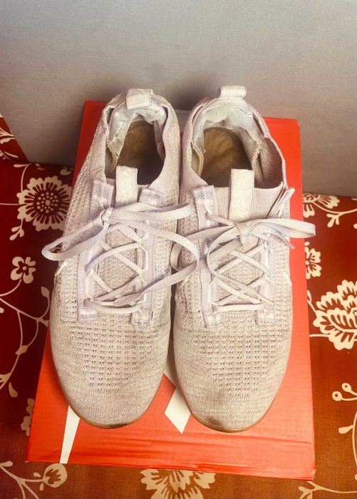 Оригинални дамски маратонки Nike vapormax