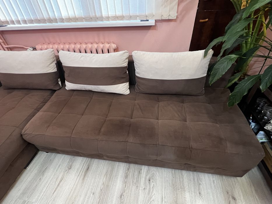 Голям ъглов диван с ракла и функция сън, ляв ъгъл