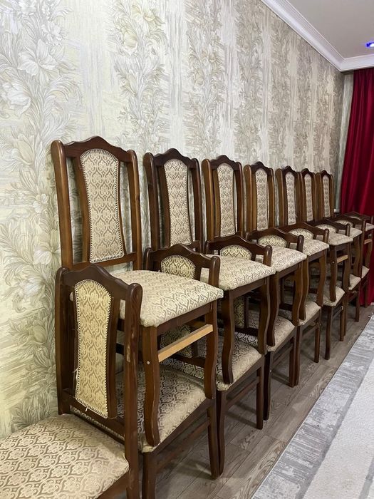 Продам стулья шт4000