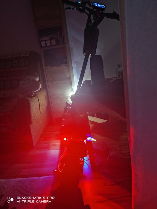 Trotinetă electrică Boyueda Q7 Pro Max 3200W (2×1600W) – 700 km – Stare foarte bună