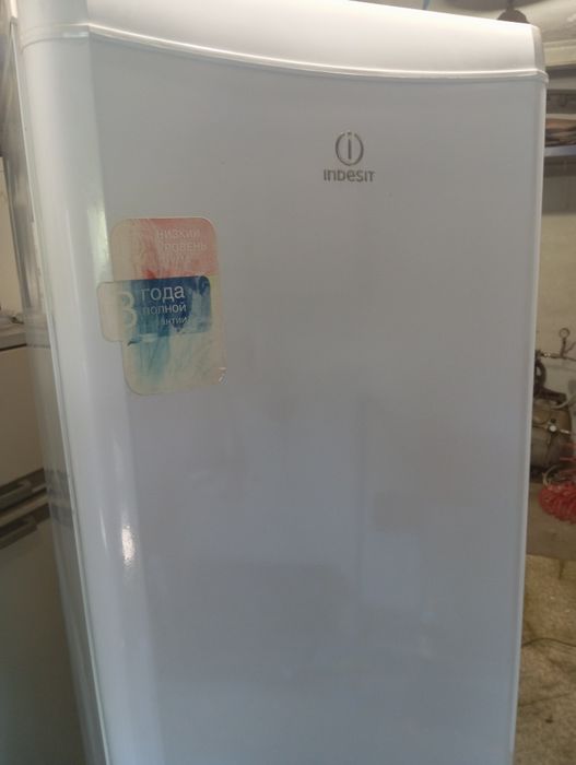 Продам холодильник