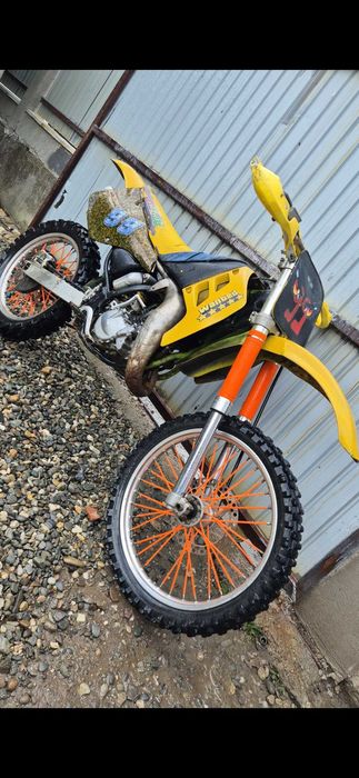 Suzuki rm 125 2t