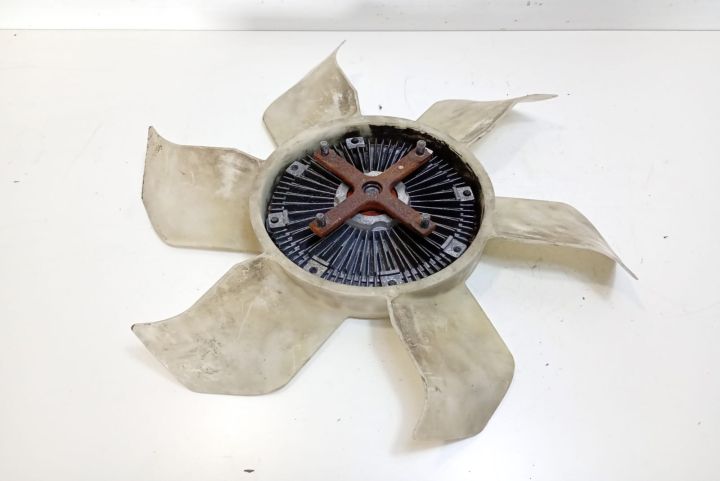 Vascocuplaj  cu paleta Mitsubishi Pajero a 3-a generatie (facelift)