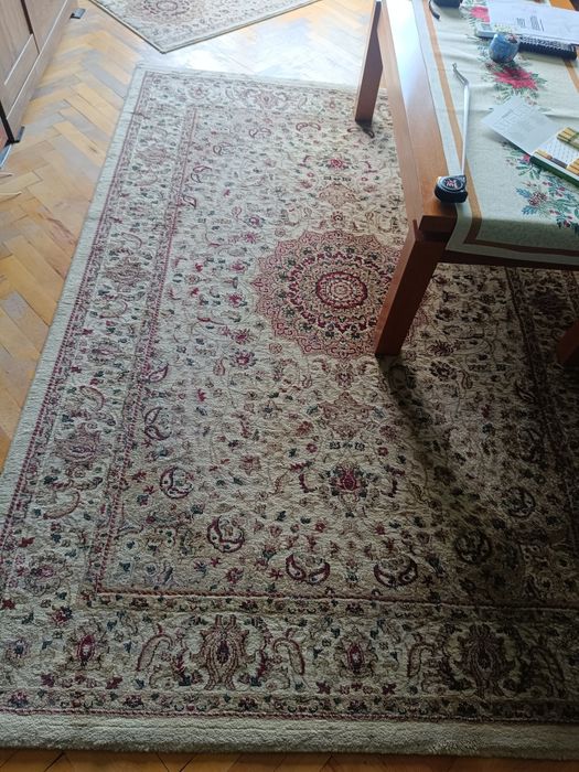 Три персийски килима