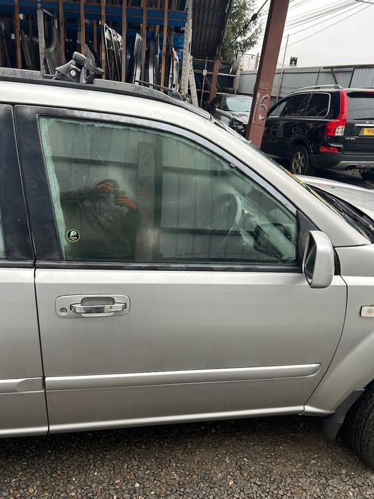 Usa Dreapta Fata Nissan X - Trail T30 2001 - 2008 SUV 4 Usi SILVER KYN (1412)