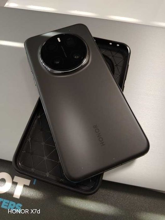 Продавам HONOR Magic7 Pro 512\12GB