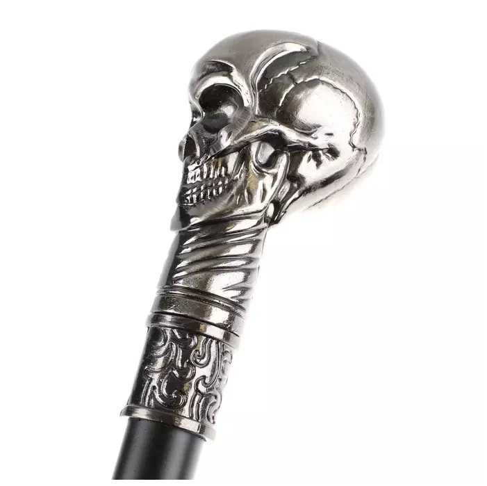 Метален Бастун със скрито острие, което не е заточено.