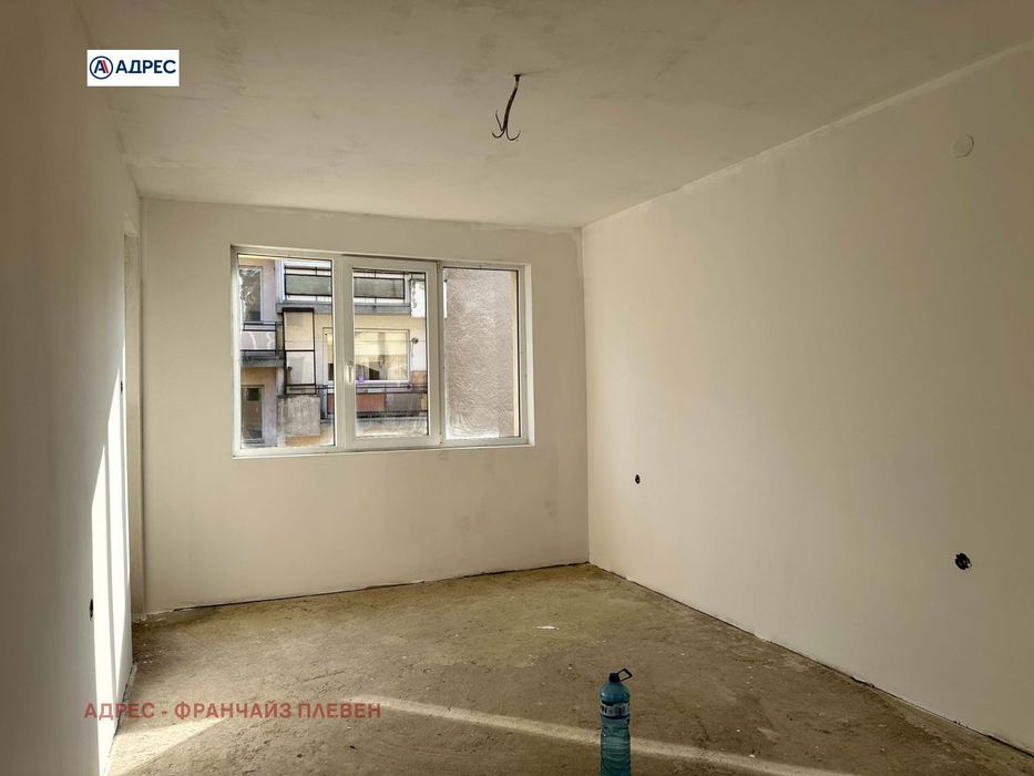 Продава се Тристаен апартамент в Плевен, 9-ти квартал - 84 кв.м за 911 €/кв.м - Снимка #1
