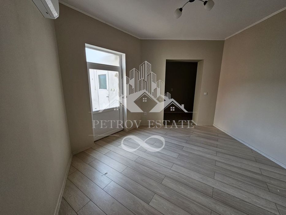 Продава се Четиристаен апартамент в Велинград - 200 кв.м за 440 €/кв.м - Снимка #3