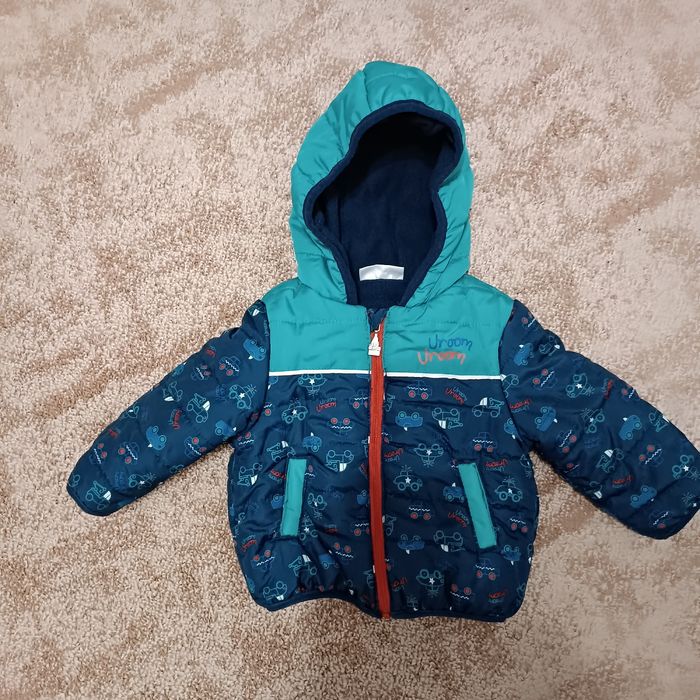 Продам Комбинезон и куртки