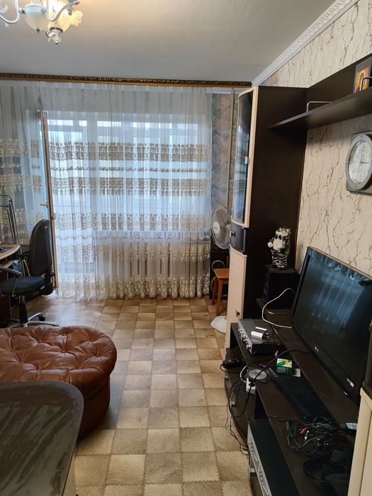Сдам 2х комн квартиру