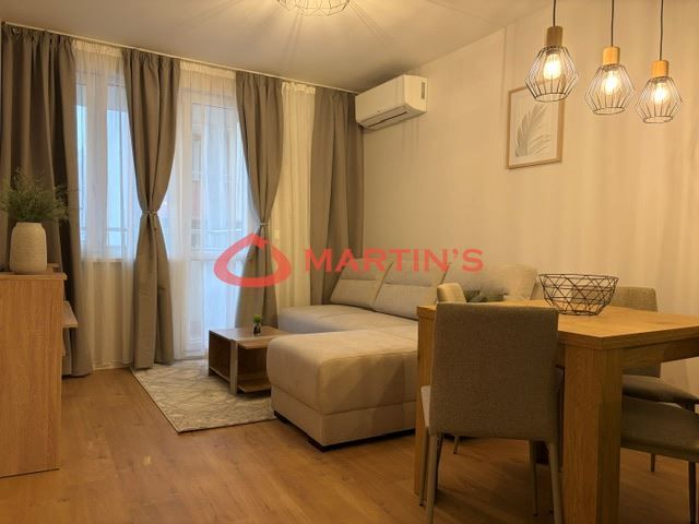 2-стаен в София-Банишора площ 70 цена 700
