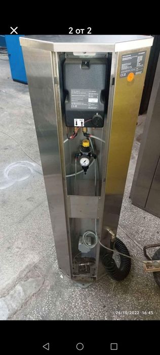 Колона за въздух, помпане на гуми и други неръждавейка.