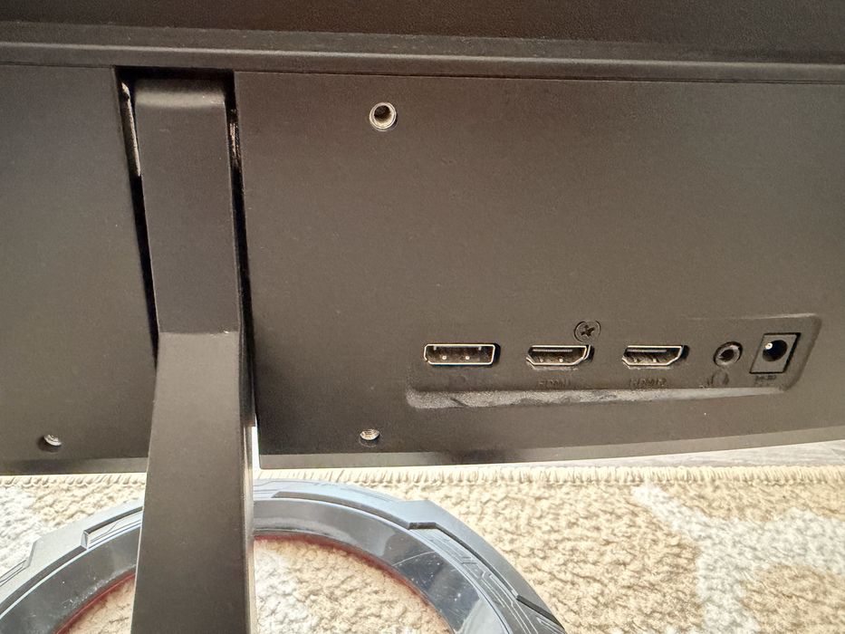 Vand monitor Asus TUF Gaming 24"