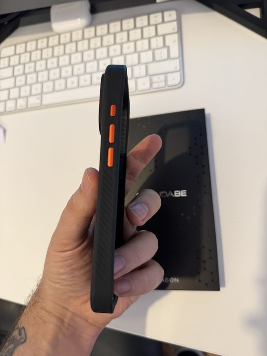 Husa Apple Iphone 17 Pro Caudabe Paragon