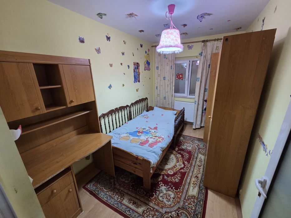 De închiriat apartament 3 camere Shopping City Mall
