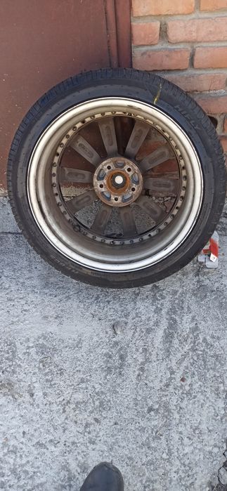 Продам диски с резиной 245/40 R19