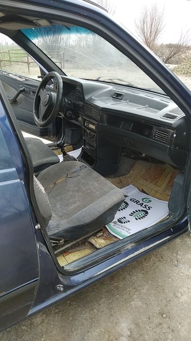Racer срочно сотилади