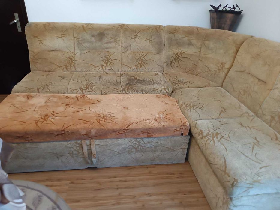 Продавам ъглов диван