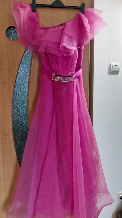 Rochie de ocazii speciale fuxia