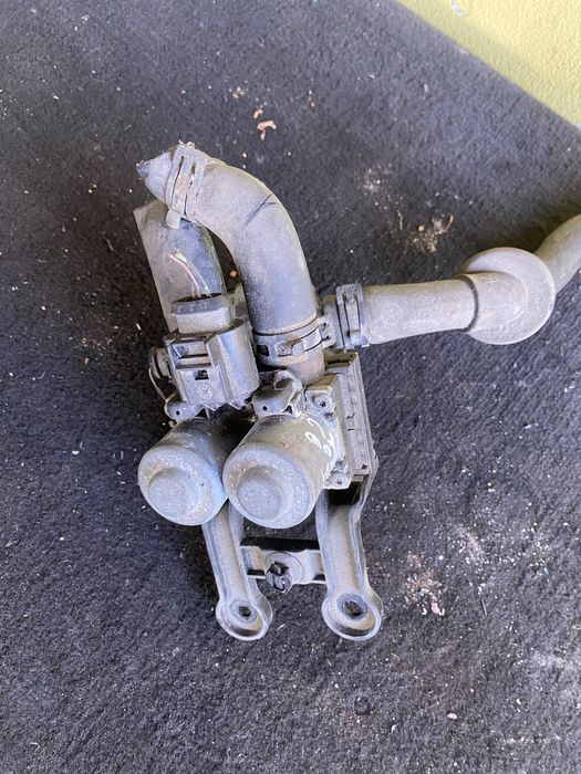 Robinet Caldura Audi A6 C6 Pret 250 lei