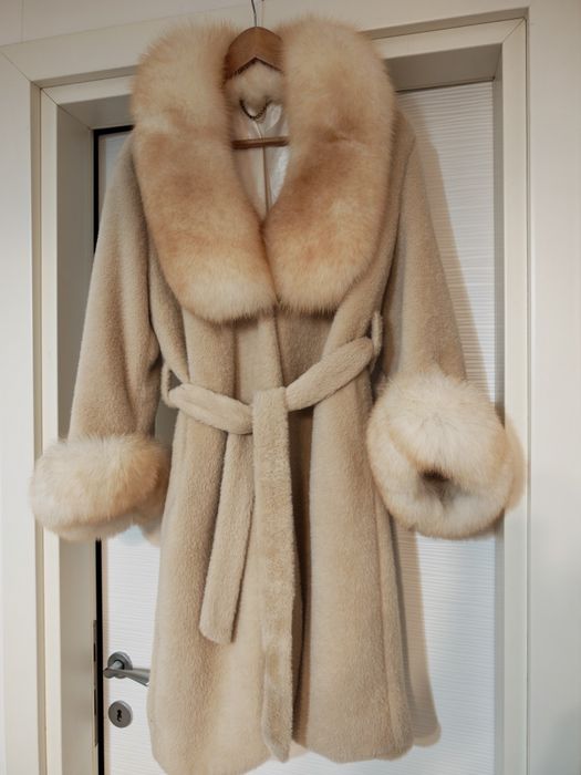 Palton dama/cașmir/blana de vulpe polara