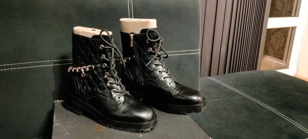 Дамски боти Guess