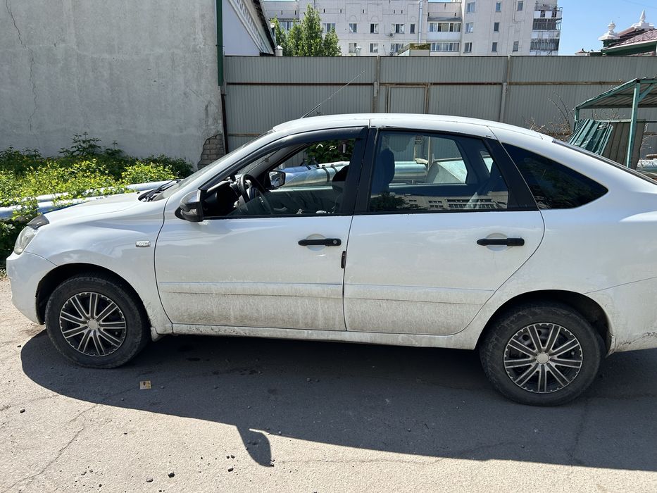 Лада гранта 2015 год