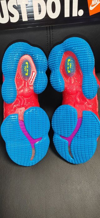 Nike Lebron XIX, номер 35,5