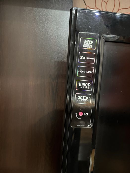 Телевизор LG, HD ready, 32 инча
